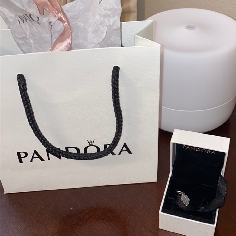 Pandora Hamsa Hand Charm